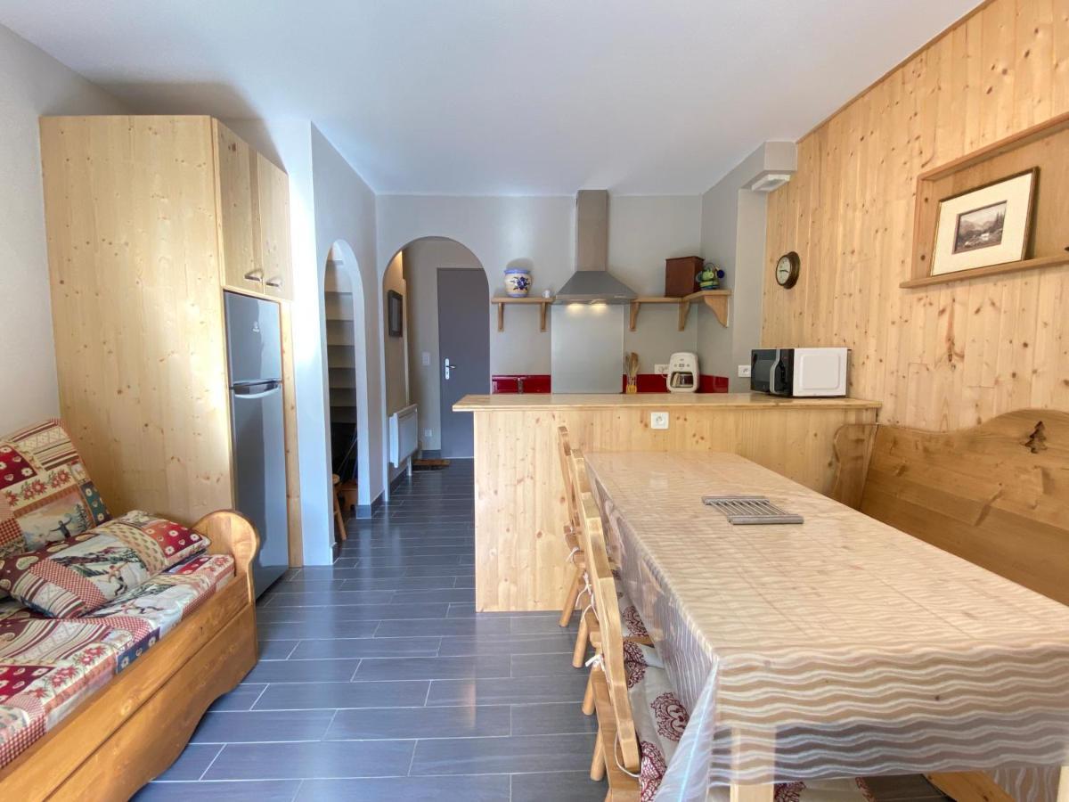 Joli 60m2 Proche Du Centre. Parking. Balcon Apartment