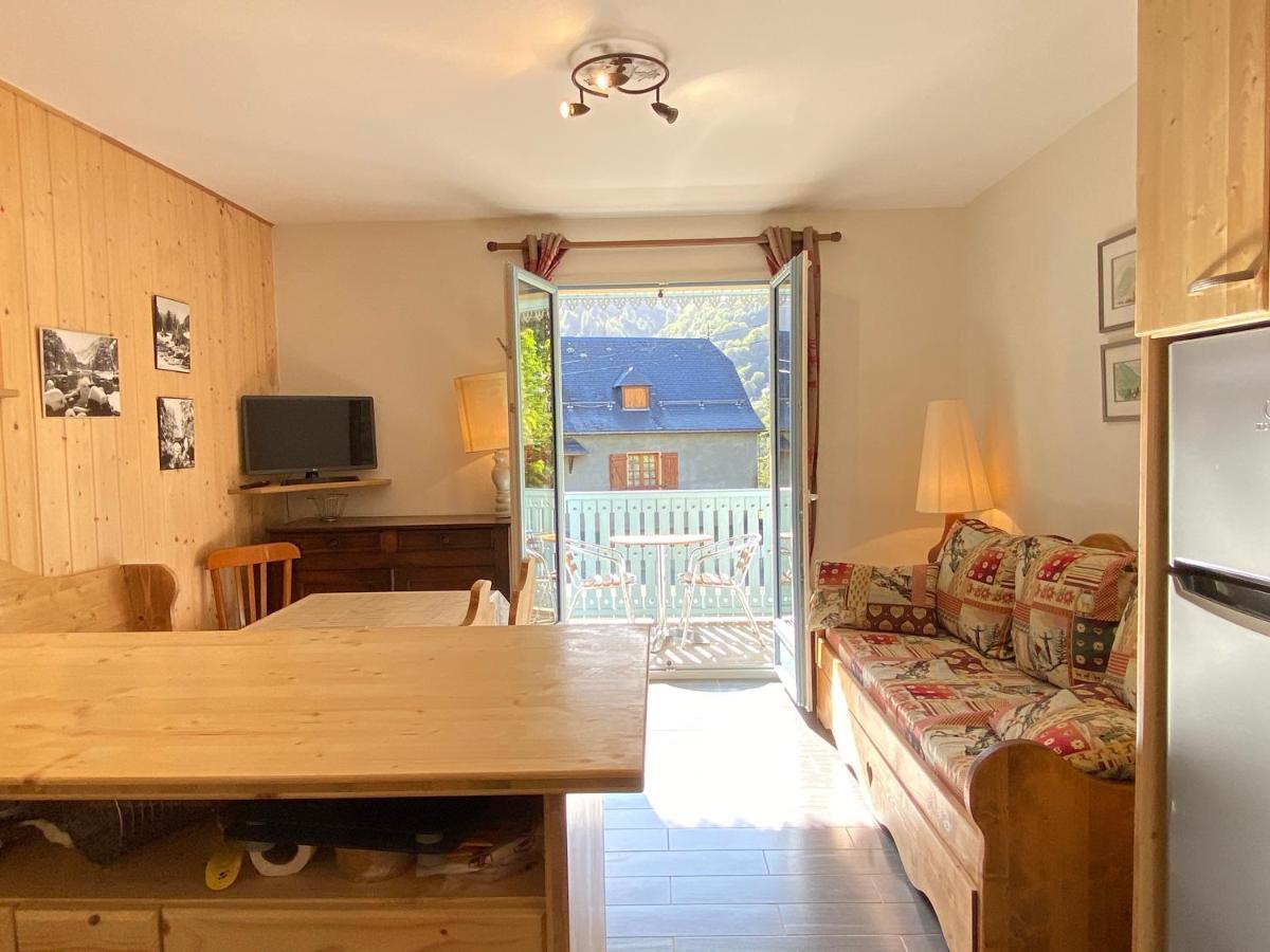 Joli 60m2 Proche Du Centre. Parking. Balcon Apartment